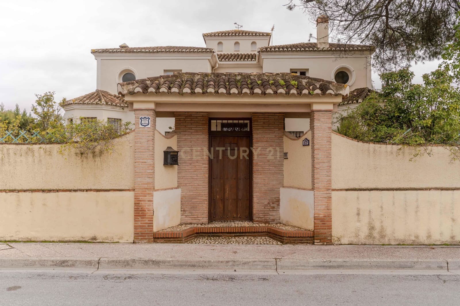 7 Zimmer Villa zu verkaufen in Albolote mit Pool Garage - 664.000 € (Ref: 9675114)