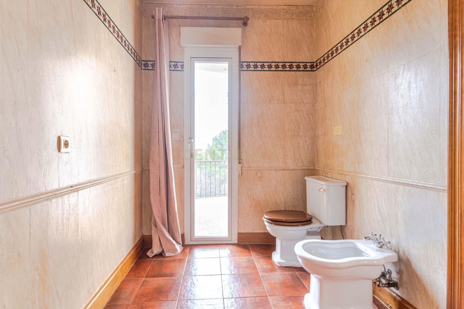 7 Zimmer Villa zu verkaufen in Albolote mit Pool Garage - 664.000 € (Ref: 9675114)