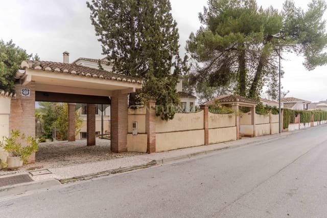 7 Zimmer Villa zu verkaufen in Albolote mit Pool Garage - 664.000 € (Ref: 9675114)