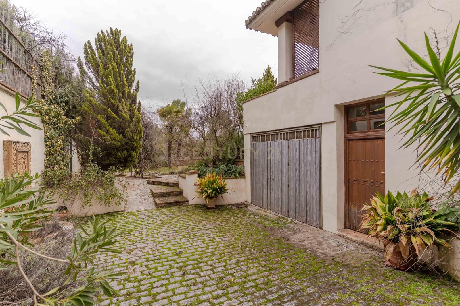 7 Zimmer Villa zu verkaufen in Albolote mit Pool Garage - 664.000 € (Ref: 9675114)