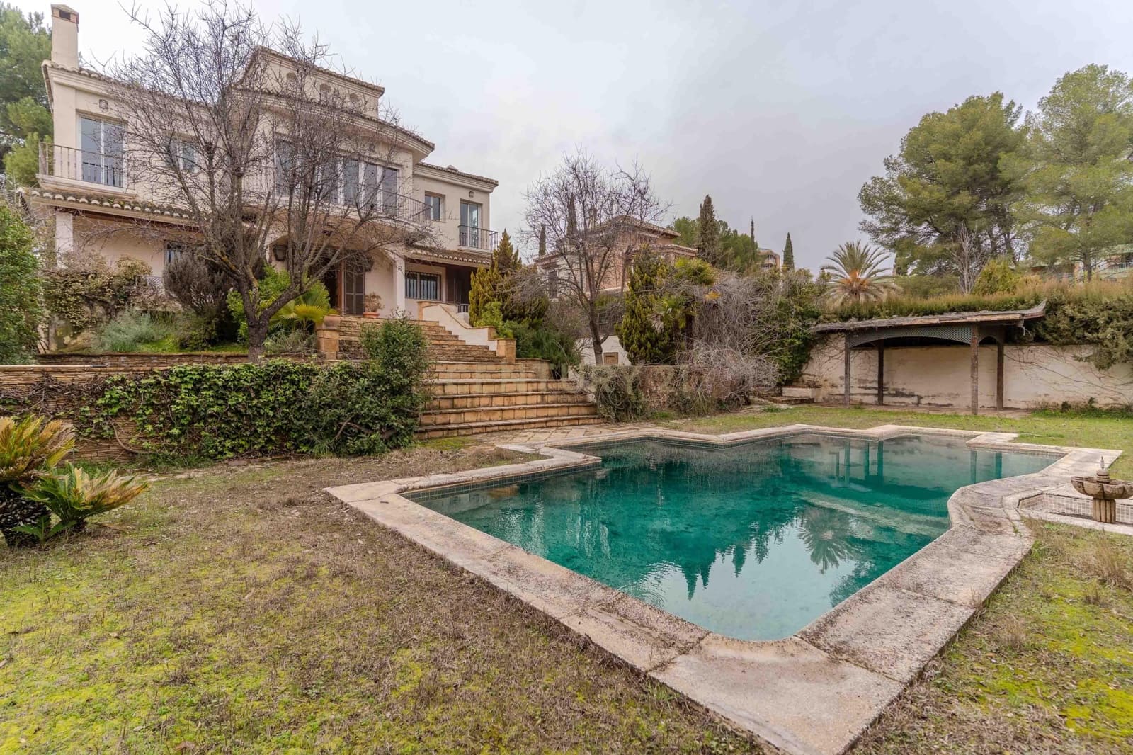 7 Zimmer Villa zu verkaufen in Albolote mit Pool Garage - 664.000 € (Ref: 9675114)