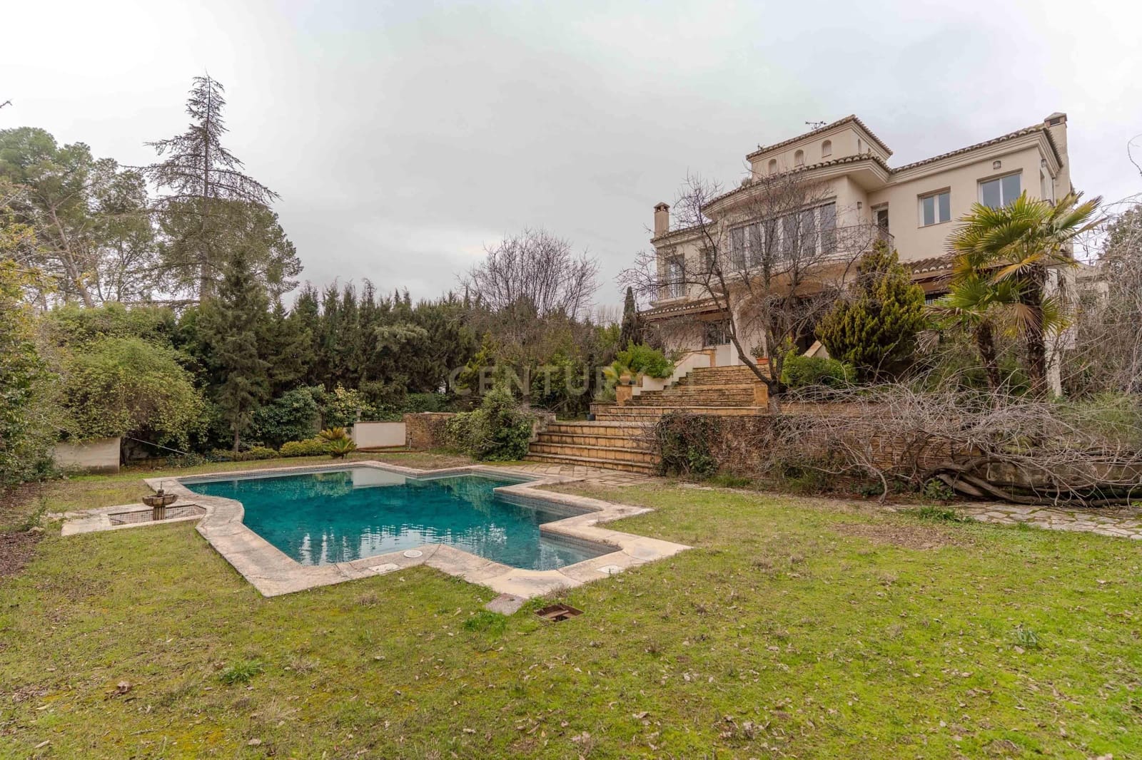 7 Zimmer Villa zu verkaufen in Albolote mit Pool Garage - 664.000 € (Ref: 9675114)