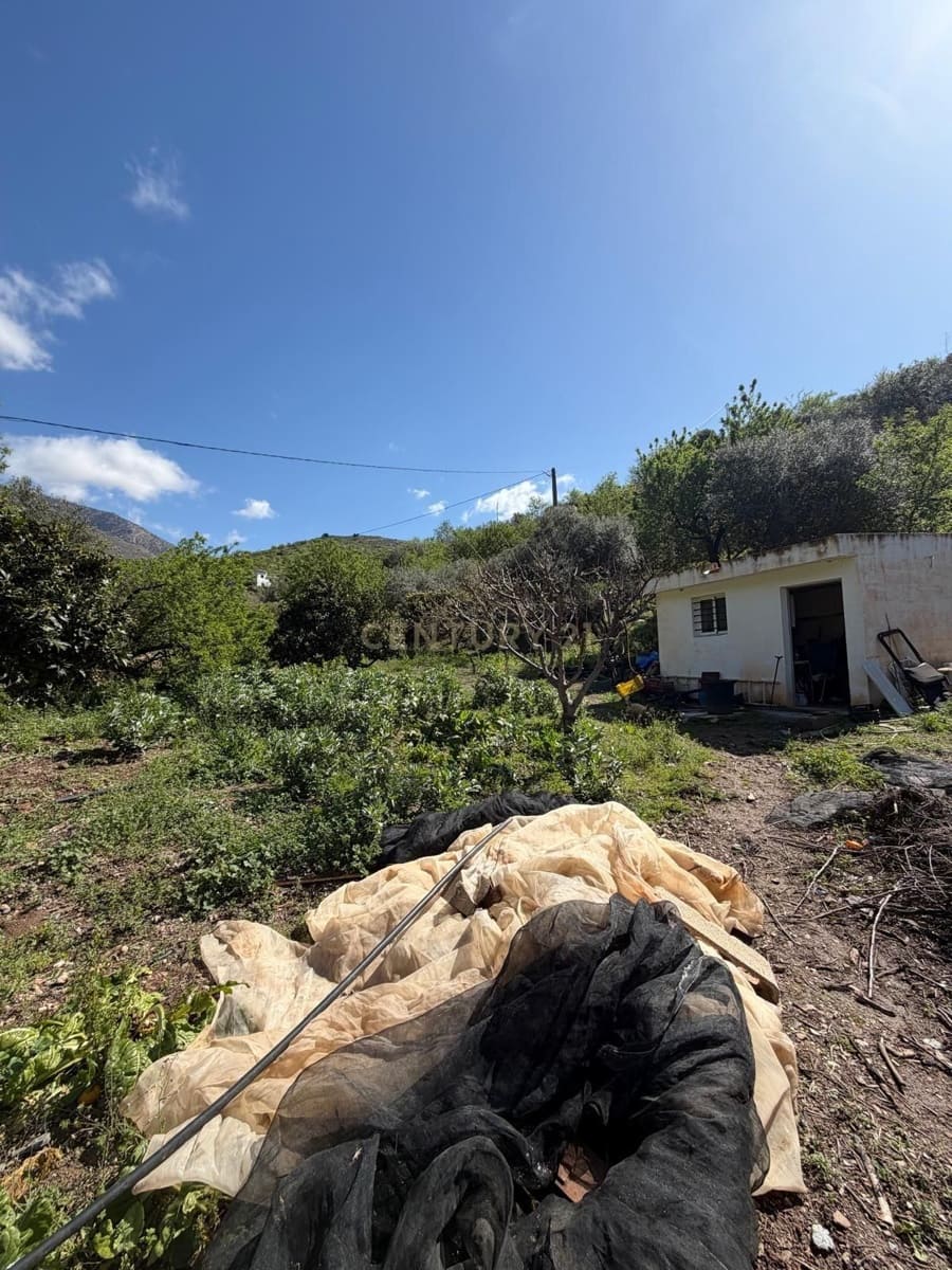 Mark till salu i Velez de Benaudalla - 32 500 € (Ref: 9678192)