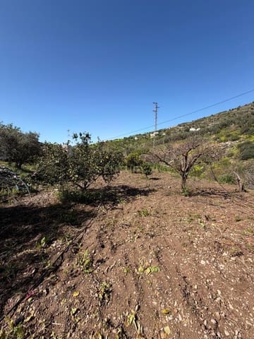 Mark till salu i Vélez de Benaudalla - 32 500 € (Ref: 9678192)