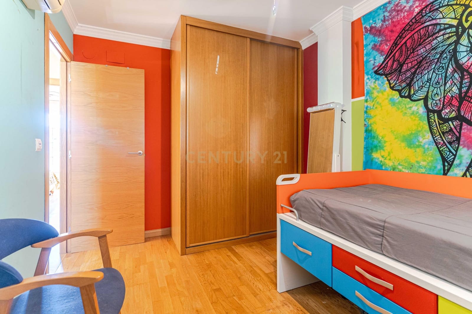 5 soveværelse Villa til salg i Huetor Vega med swimmingpool - € 385.000 (Ref: 9684347)