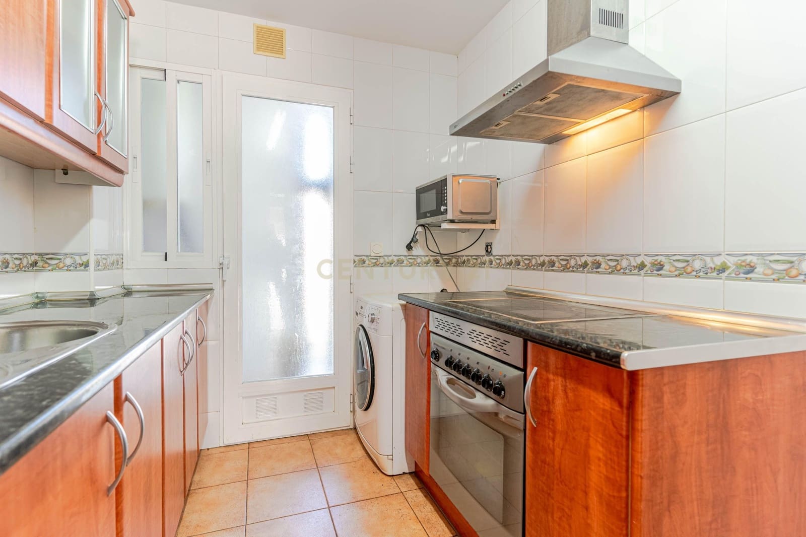 3 slaapkamer Flat te koop in Motril - € 130.000 (Ref: 9685694)