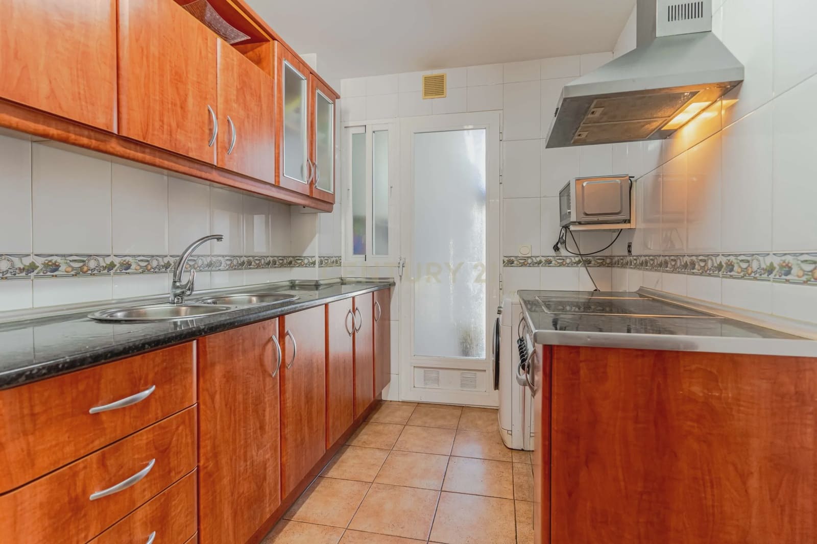 3 slaapkamer Flat te koop in Motril - € 130.000 (Ref: 9685694)