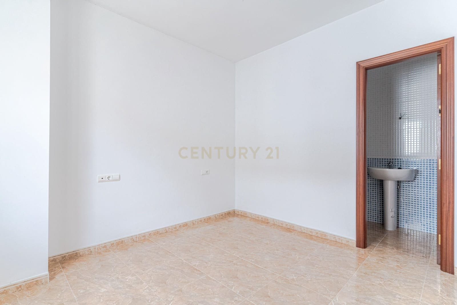 2 quarto Apartamento para venda em Pinos Puente com garagem - 102 000 € (Ref: 9687637)