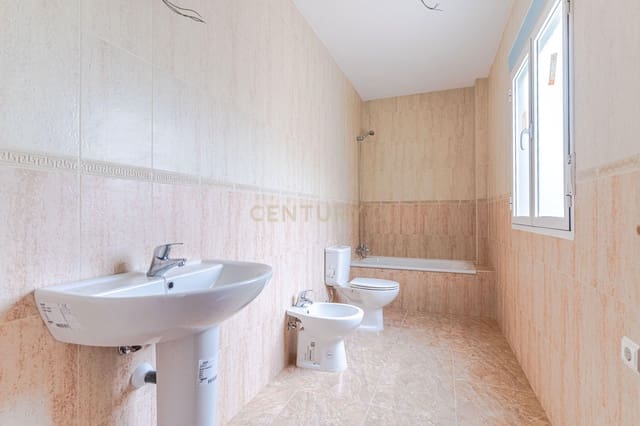 2 quarto Apartamento para venda em Pinos Puente com garagem - 102 000 € (Ref: 9687637)