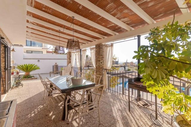 4 sypialnia Willa na sprzedaż w La Zubia z basenem garażem - 540 000 € (Ref: 9694251)