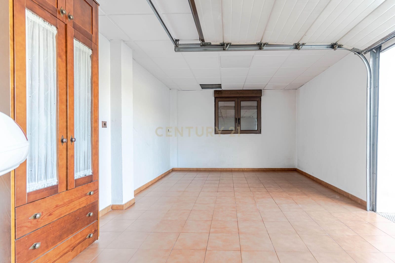 4 sypialnia Willa na sprzedaż w La Zubia z basenem garażem - 540 000 € (Ref: 9694251)