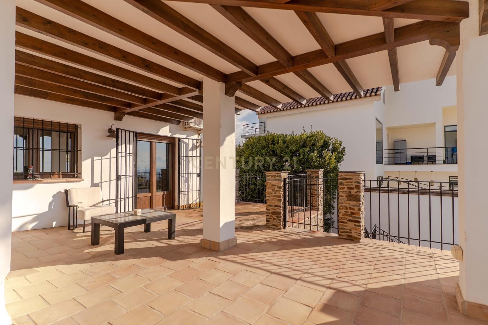 4 sypialnia Willa na sprzedaż w La Zubia z basenem garażem - 540 000 € (Ref: 9694251)