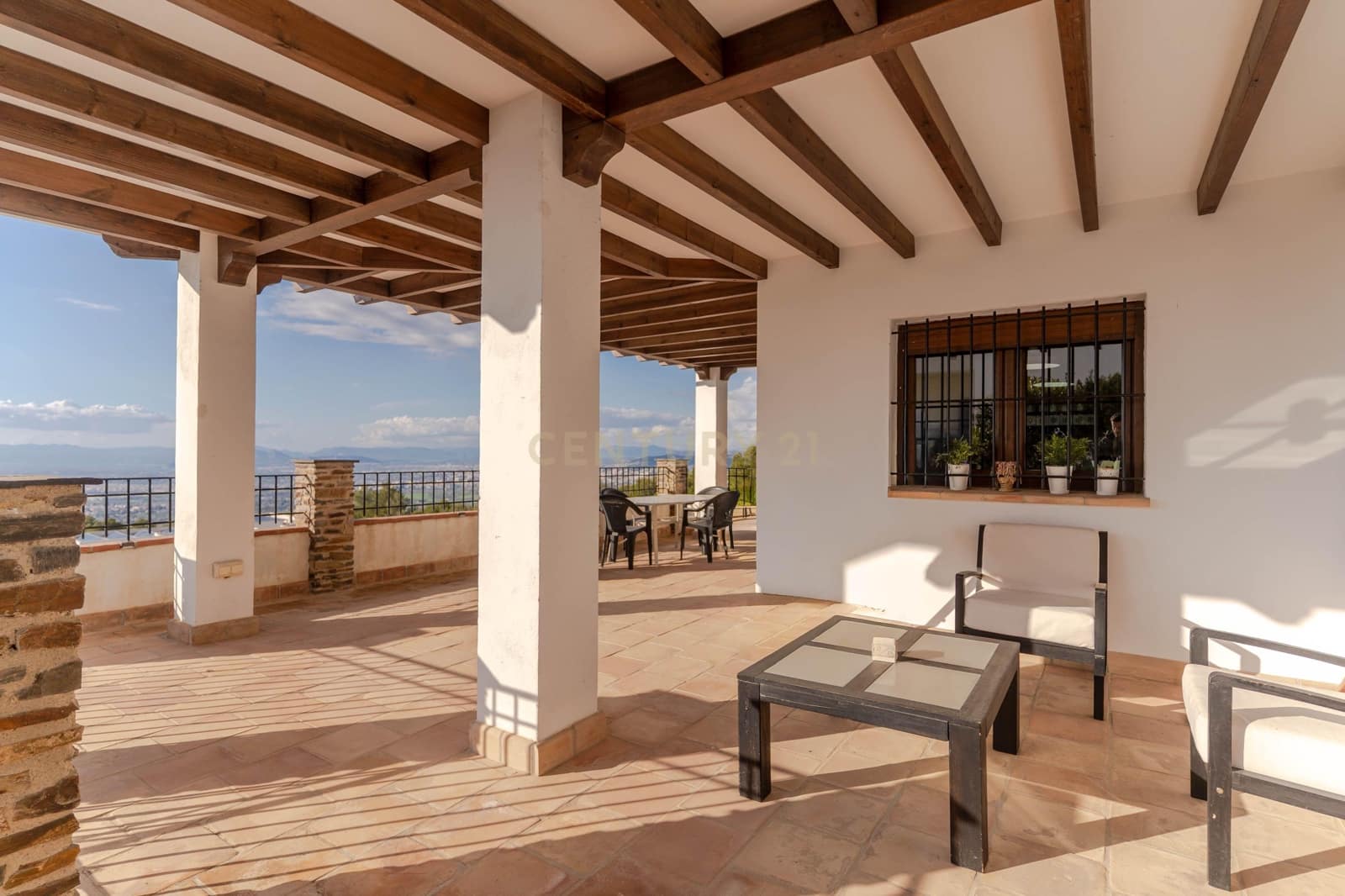 4 sypialnia Willa na sprzedaż w La Zubia z basenem garażem - 540 000 € (Ref: 9694251)