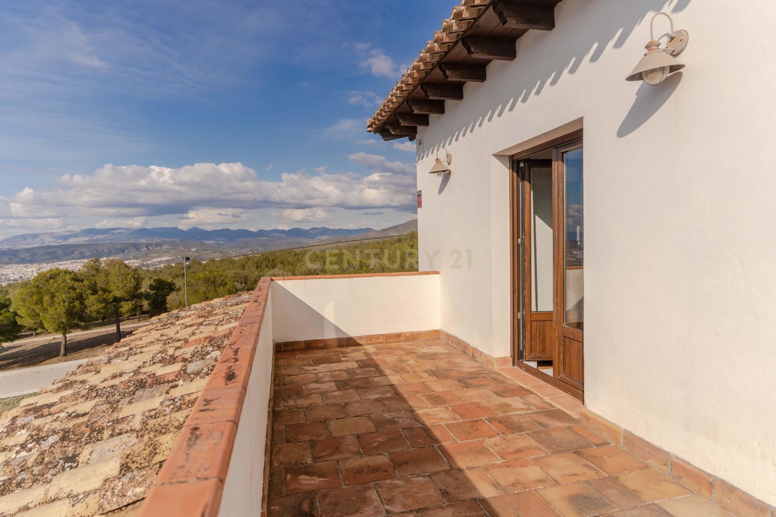 4 sypialnia Willa na sprzedaż w La Zubia z basenem garażem - 540 000 € (Ref: 9694251)