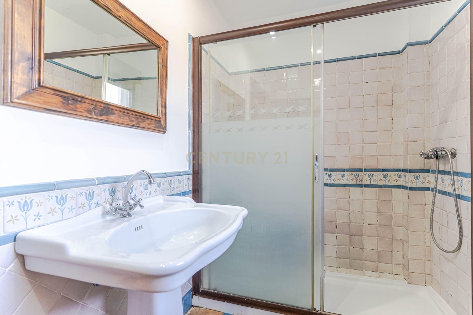 4 sypialnia Willa na sprzedaż w La Zubia z basenem garażem - 540 000 € (Ref: 9694251)