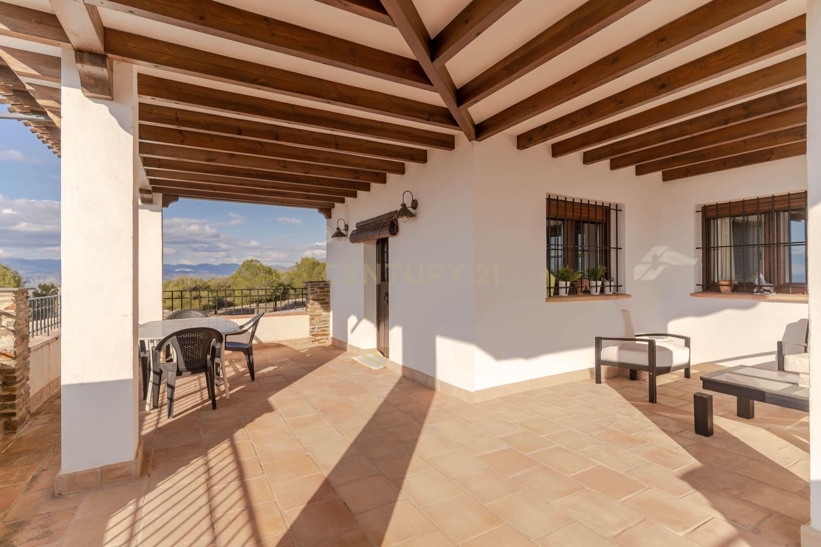 4 sypialnia Willa na sprzedaż w La Zubia z basenem garażem - 540 000 € (Ref: 9694251)