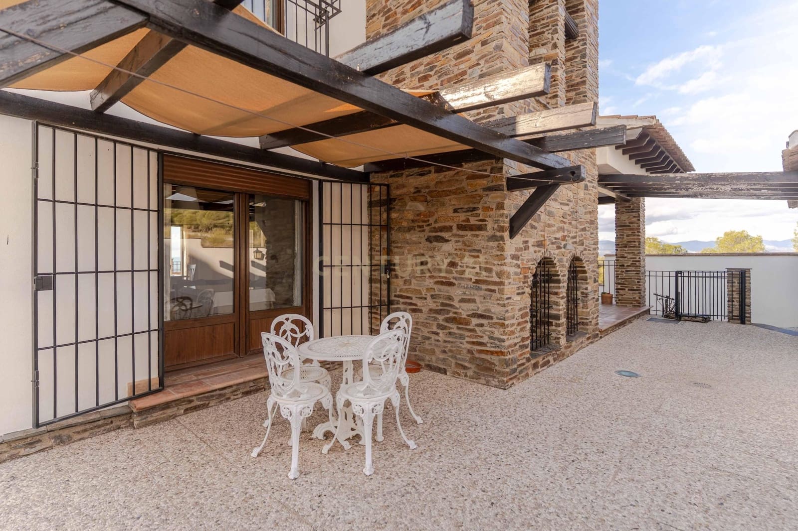 4 sypialnia Willa na sprzedaż w La Zubia z basenem garażem - 540 000 € (Ref: 9694251)