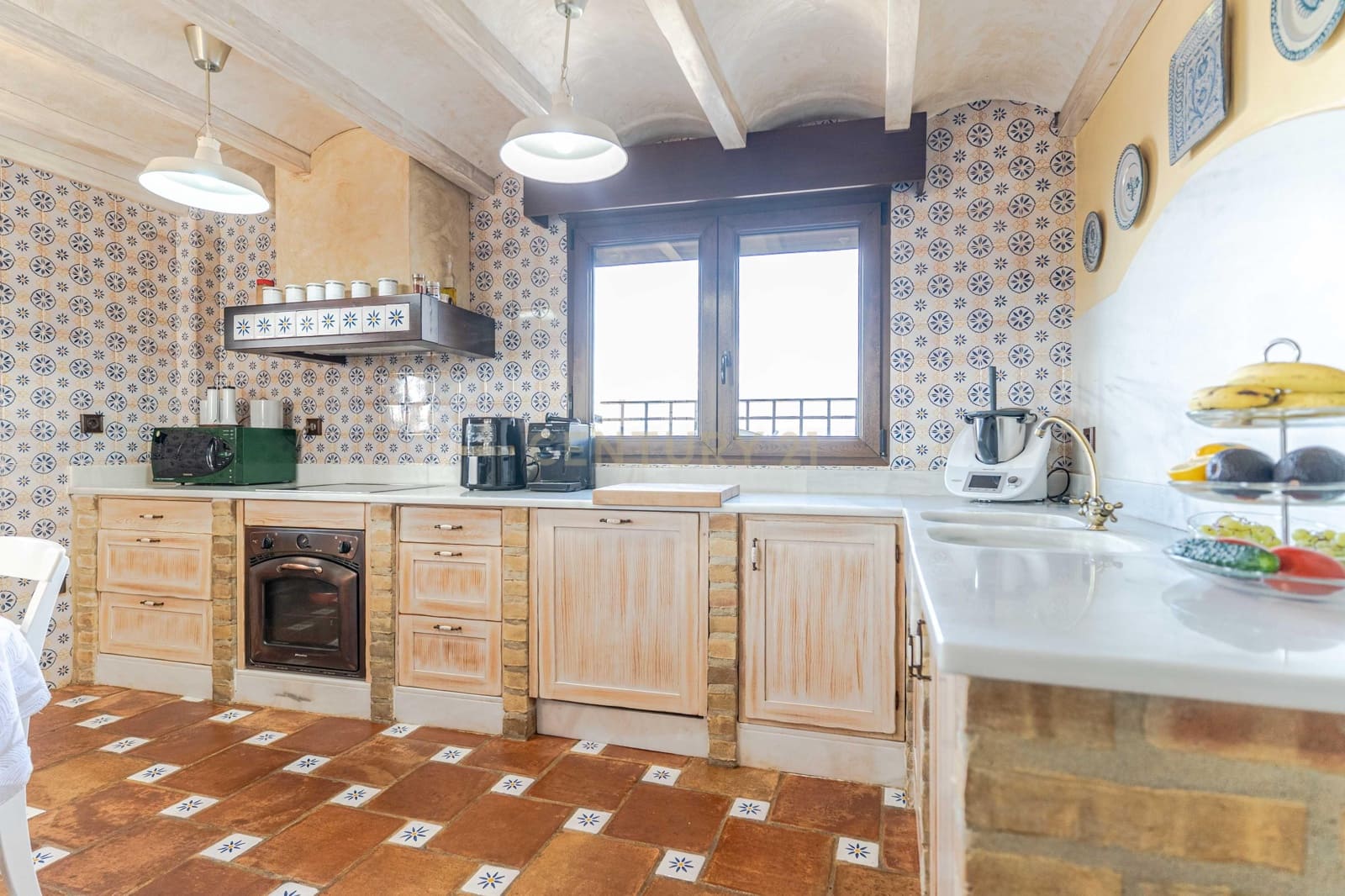 4 sypialnia Willa na sprzedaż w La Zubia z basenem garażem - 540 000 € (Ref: 9694251)