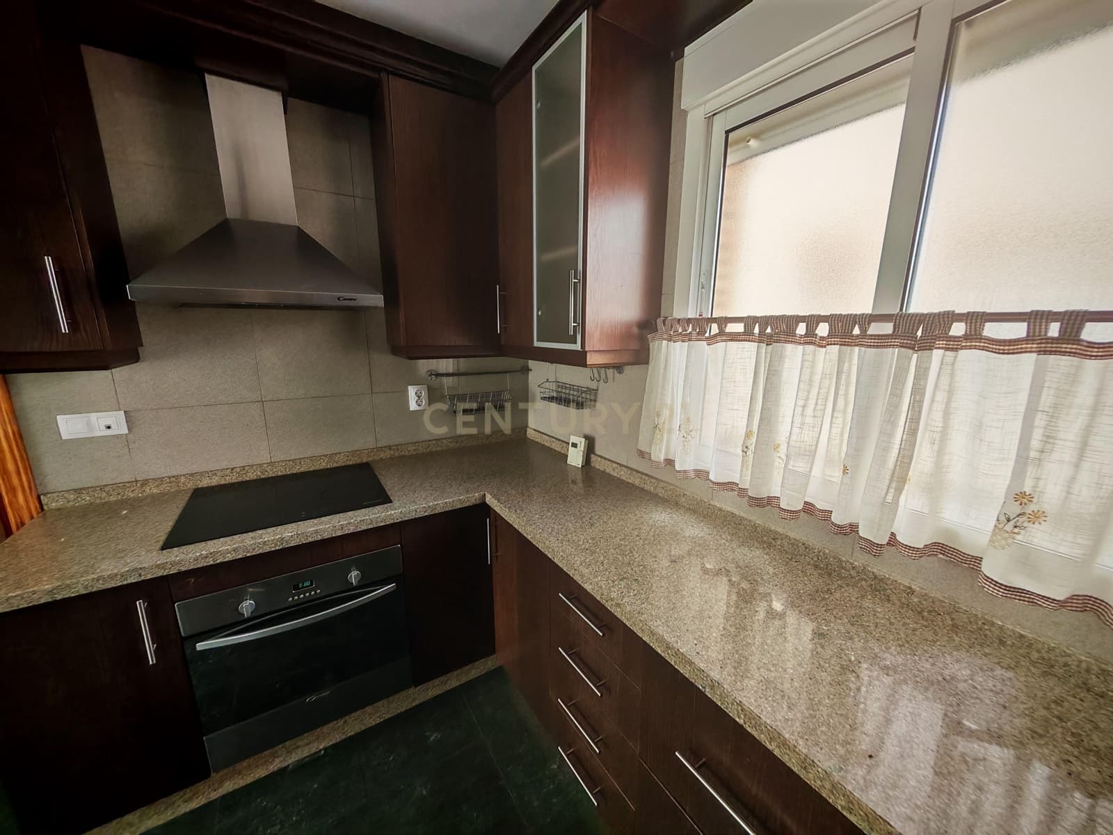 2 sovrum Lägenhet att hyra i Armilla - 750 € (Ref: 9694469)