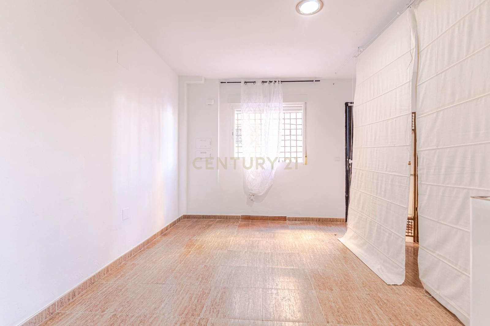 Apartamento de 1 habitación en Motril en venta - 105.000 € (Ref: 9694470)