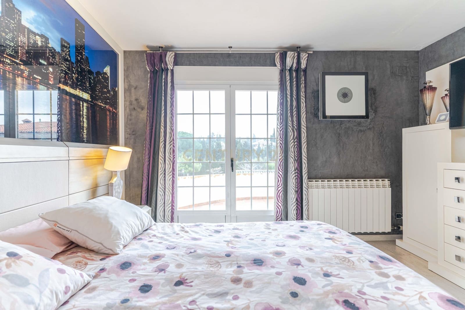 5 bedroom Villa for sale in Ogijares with pool - € 530,000 (Ref: 9697844)