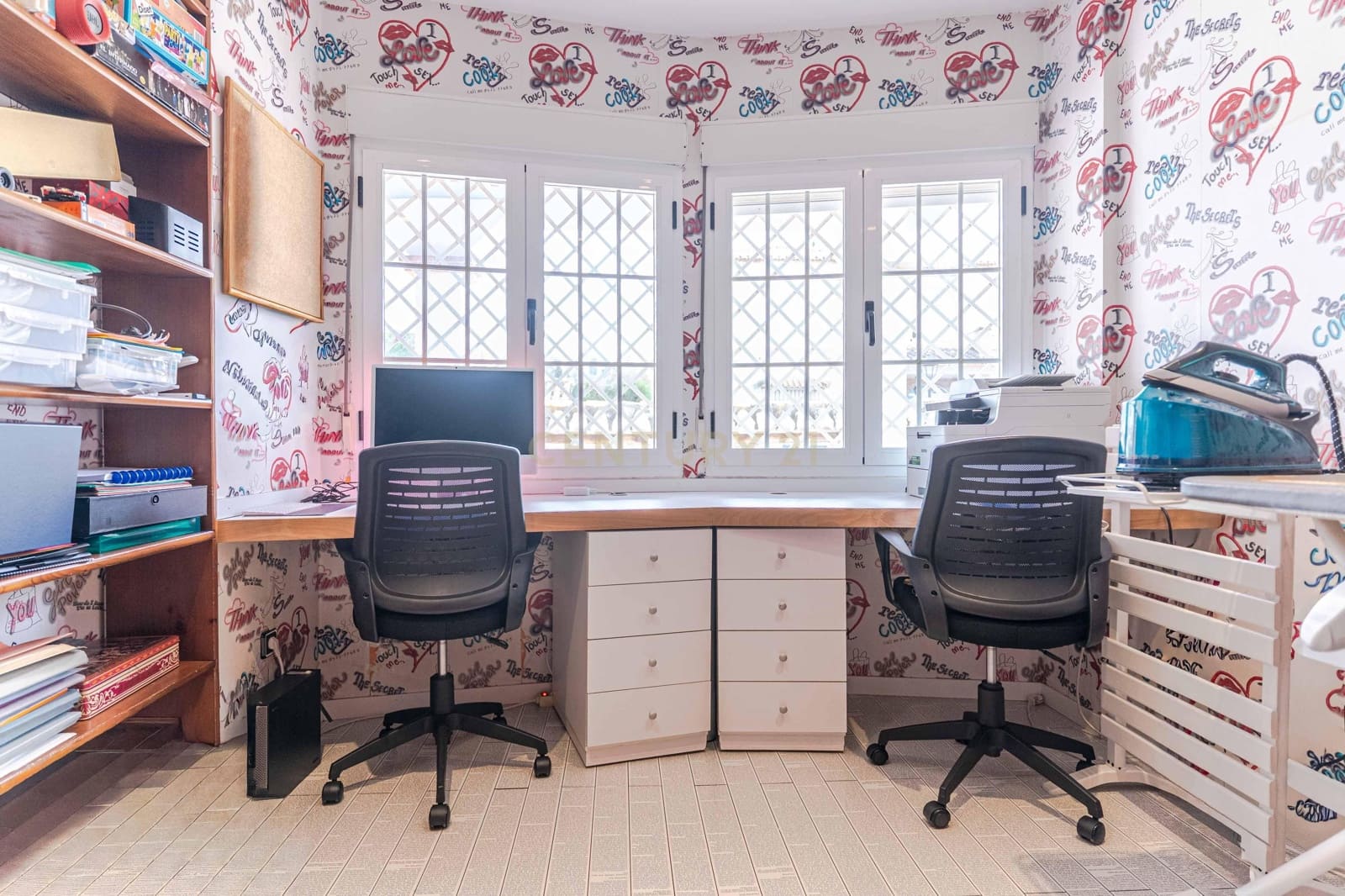 5 bedroom Villa for sale in Ogijares with pool - € 530,000 (Ref: 9697844)