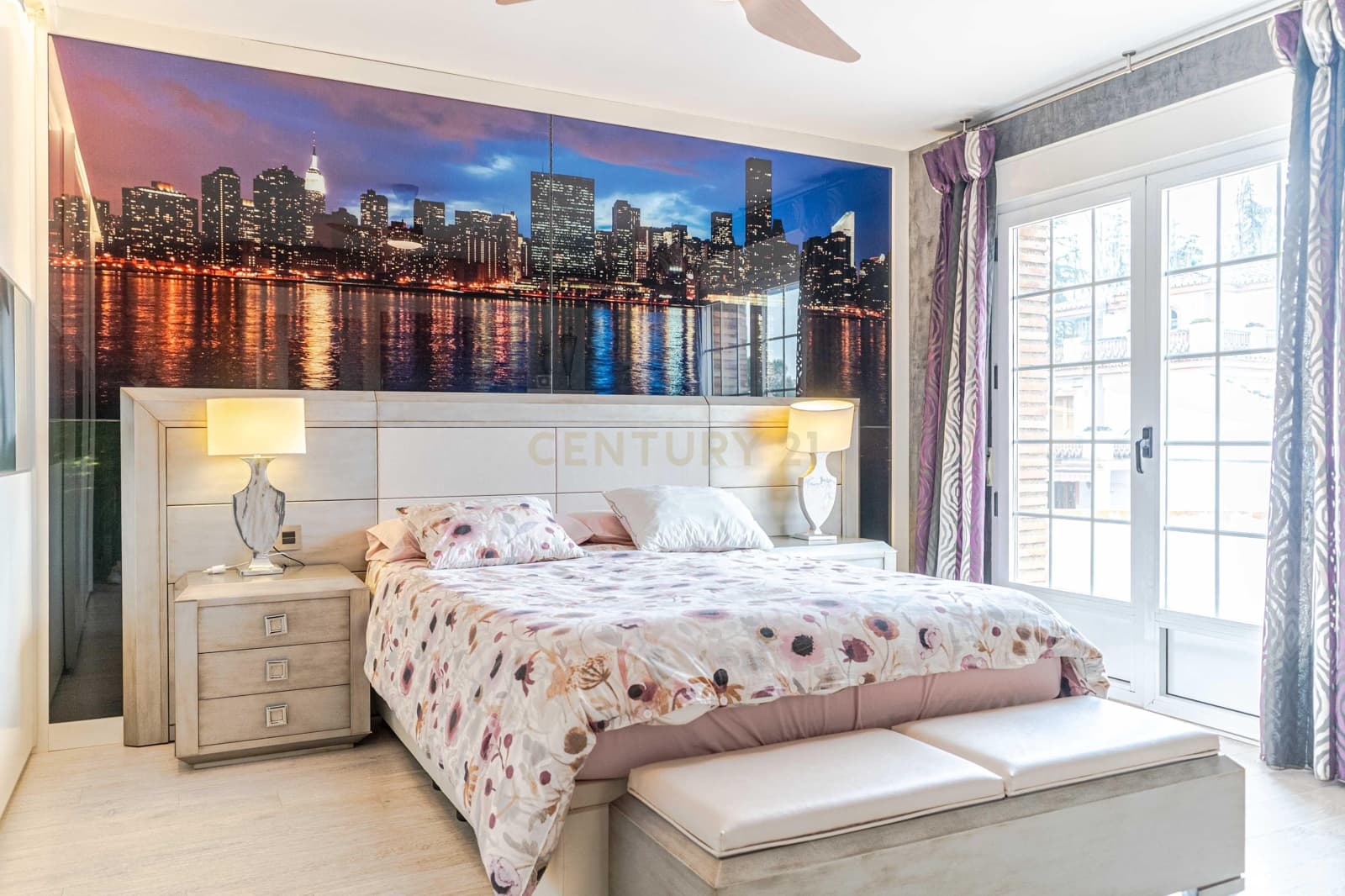 5 bedroom Villa for sale in Ogijares with pool - € 530,000 (Ref: 9697844)