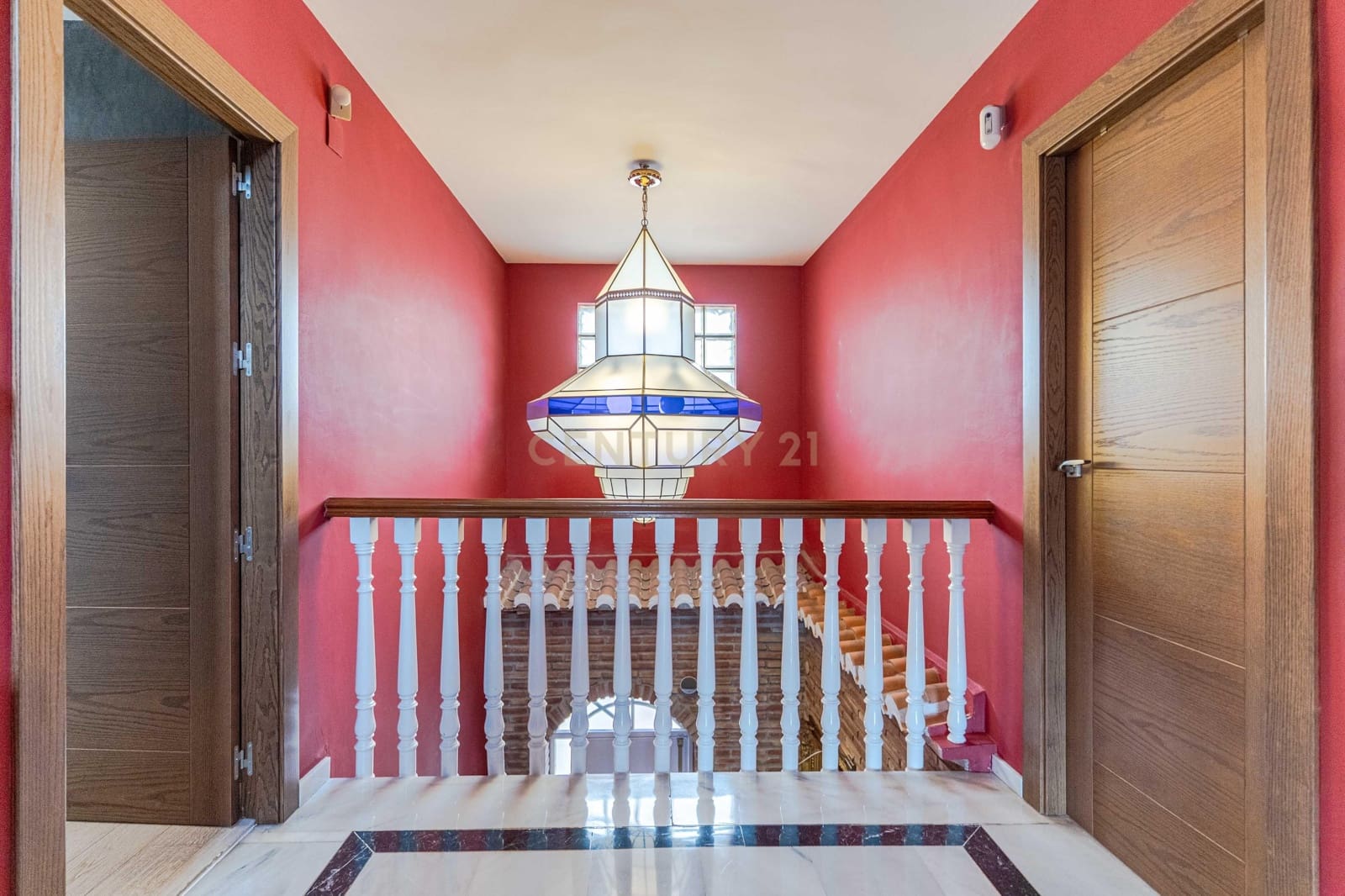 5 bedroom Villa for sale in Ogijares with pool - € 530,000 (Ref: 9697844)