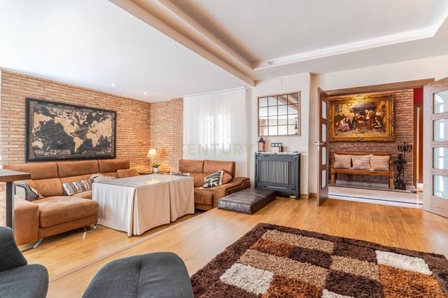 5 soverom Villa til salgs i Ogíjares med svømmebasseng - € 530 000 (Ref: 9697844)