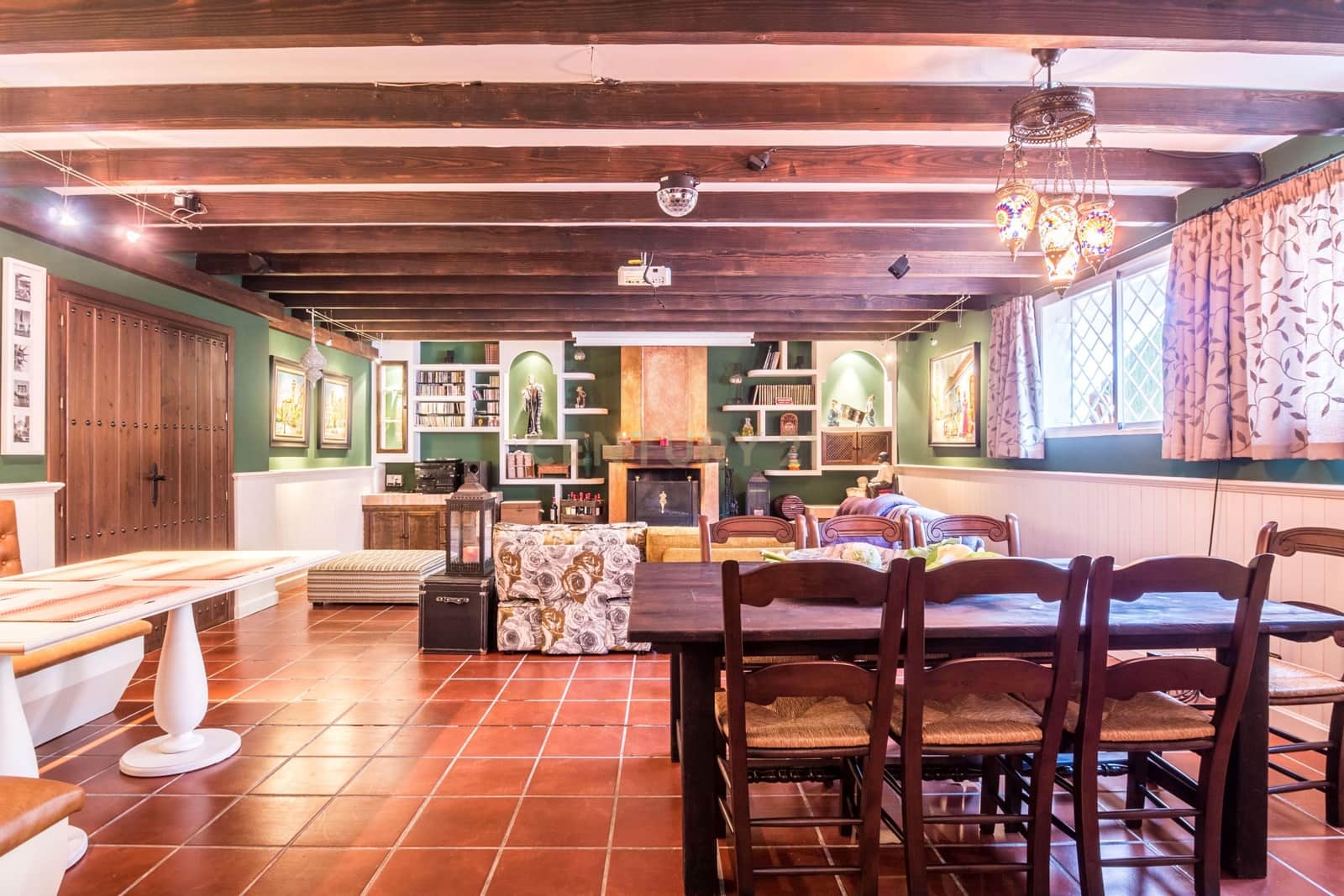 5 bedroom Villa for sale in Ogijares with pool - € 530,000 (Ref: 9697844)