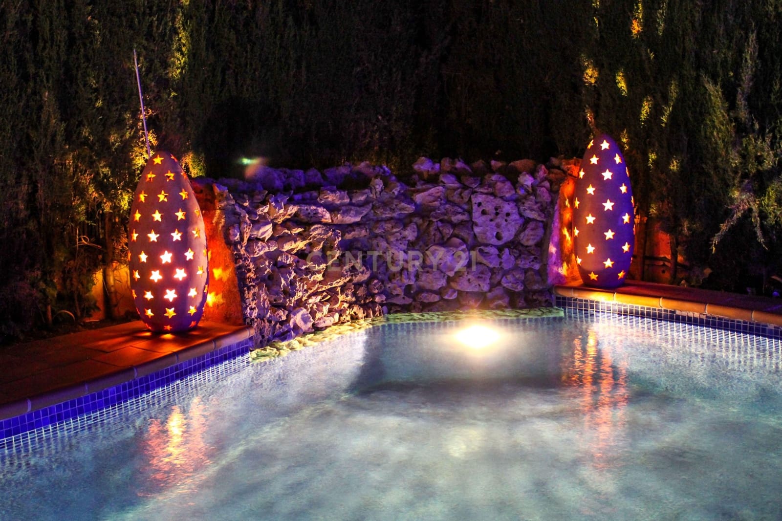 5 bedroom Villa for sale in Ogijares with pool - € 530,000 (Ref: 9697844)