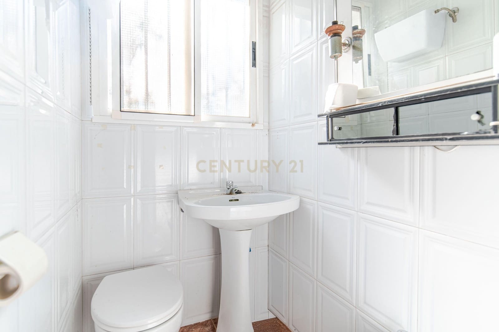 4 Zimmer Finca/Landgut zu verkaufen in Velez de Benaudalla - 190.000 € (Ref: 9697845)