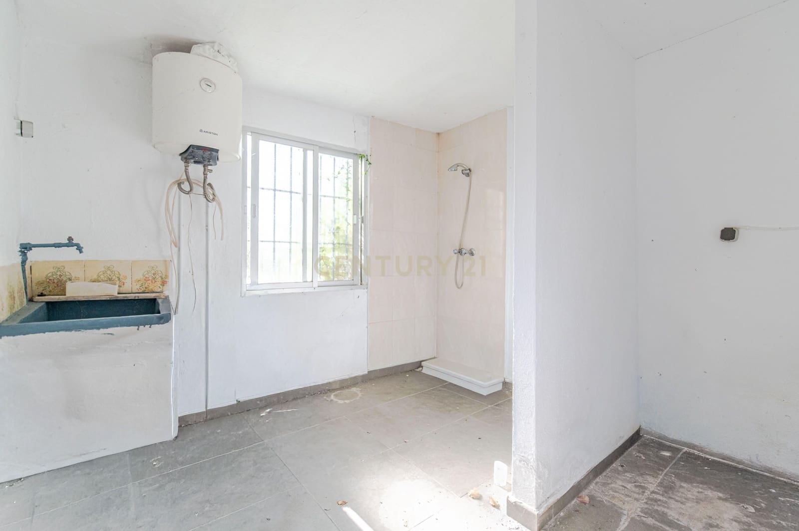 4 Zimmer Finca/Landgut zu verkaufen in Velez de Benaudalla - 190.000 € (Ref: 9697845)