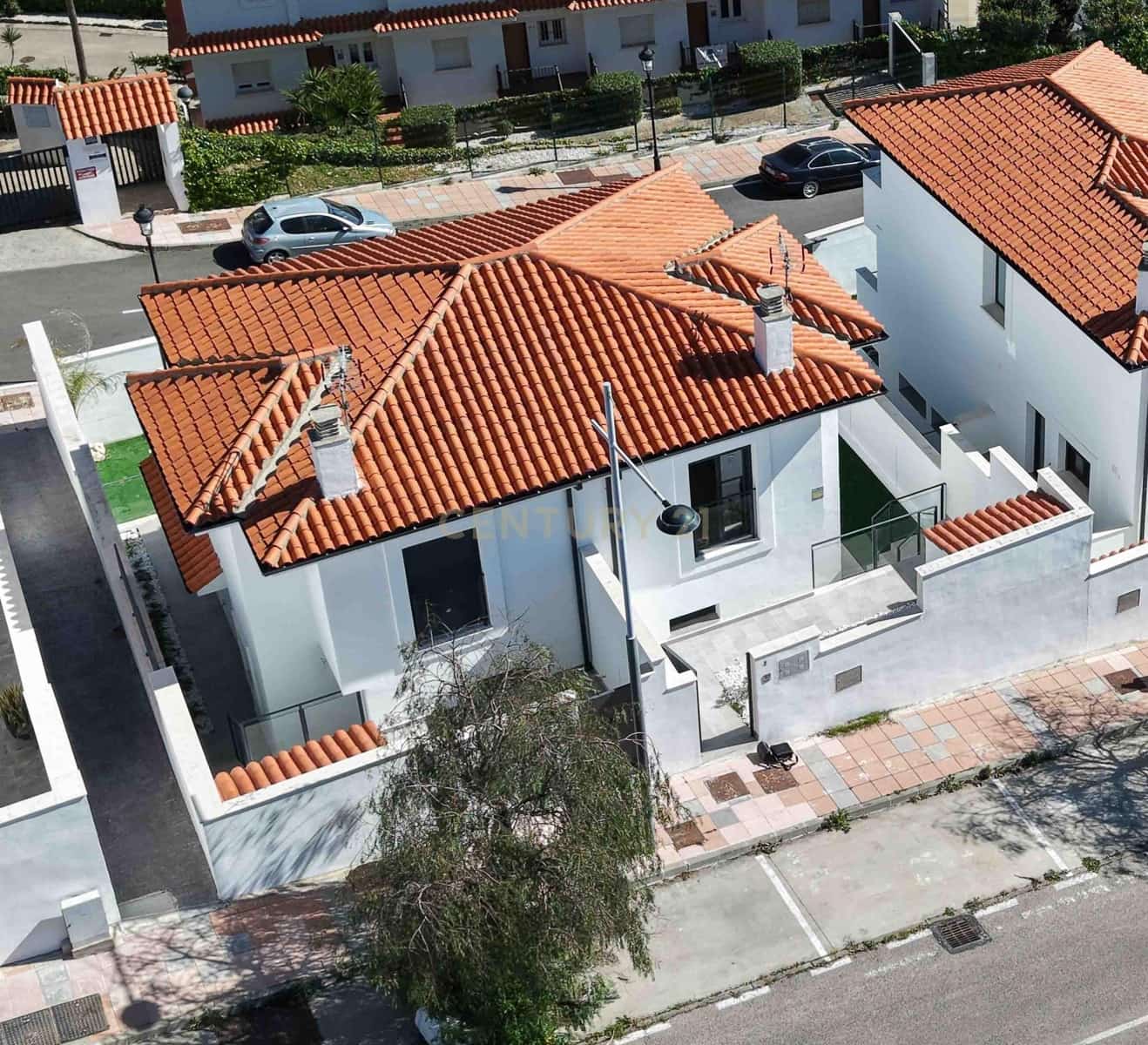 3 soveværelse Semi-Rækkehus til salg i Manilva - € 349.000 (Ref: 9707963)