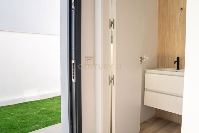 3 makuuhuone Paritalo myytävänä paikassa Alcorrín, Manilva - 349 000 € (Ref: 9707963)