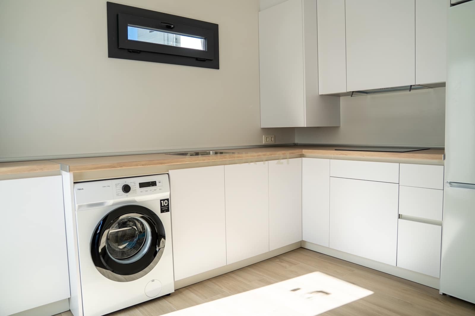 3 soveværelse Semi-Rækkehus til salg i Manilva - € 349.000 (Ref: 9707963)