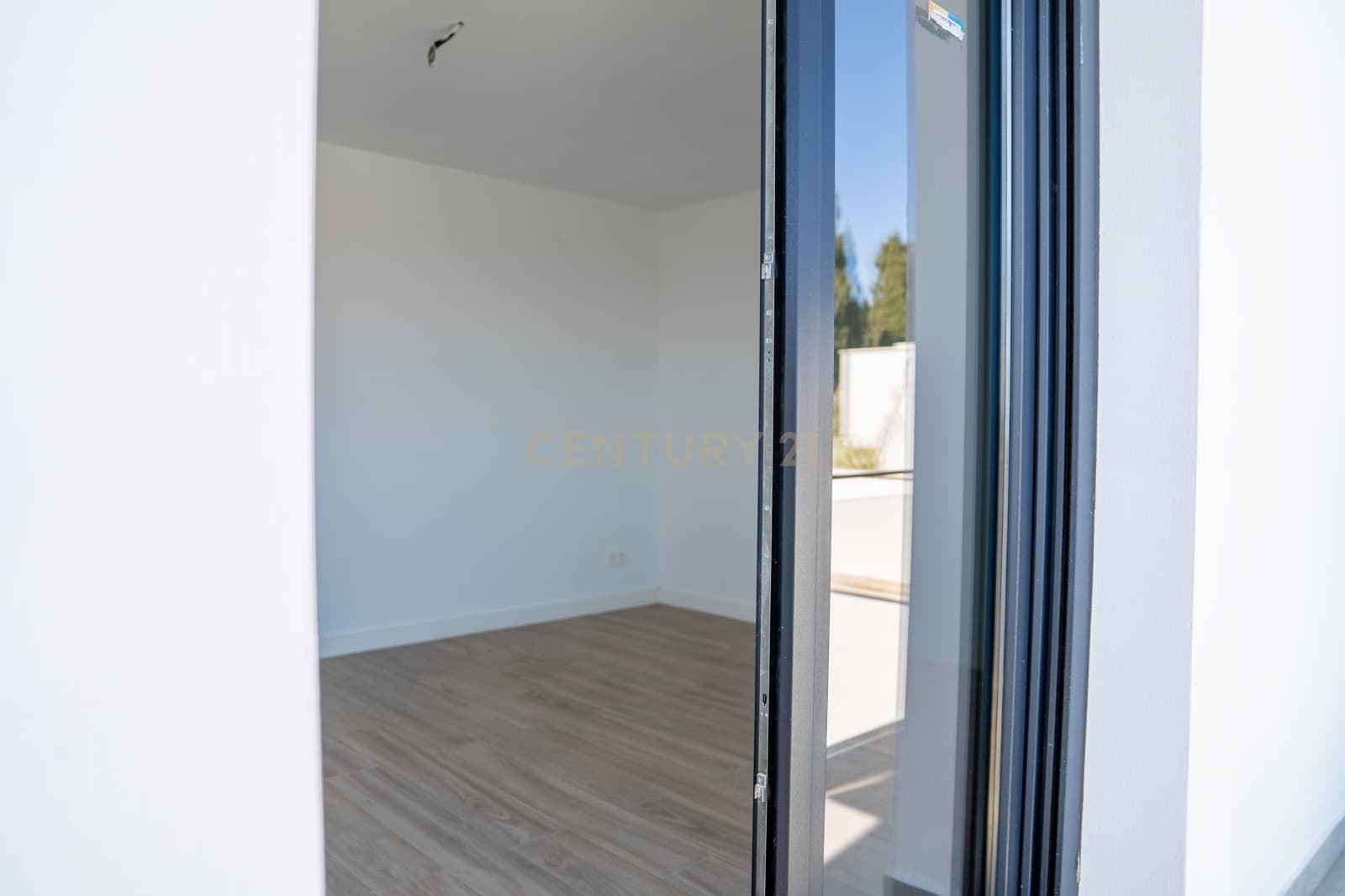 3 soveværelse Semi-Rækkehus til salg i Manilva - € 349.000 (Ref: 9707963)