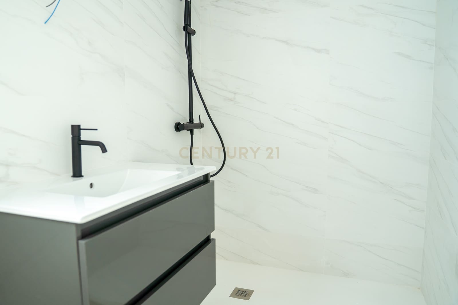 3 soveværelse Semi-Rækkehus til salg i Manilva - € 349.000 (Ref: 9707963)