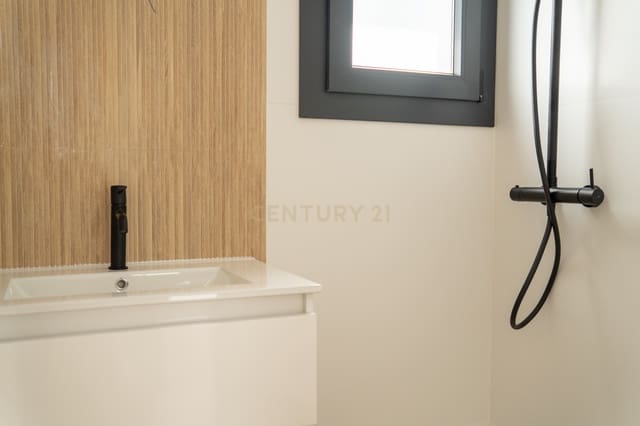 3 makuuhuone Paritalo myytävänä paikassa Alcorrín, Manilva - 349 000 € (Ref: 9707963)