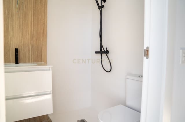 3 makuuhuone Paritalo myytävänä paikassa Alcorrín, Manilva - 349 000 € (Ref: 9707963)