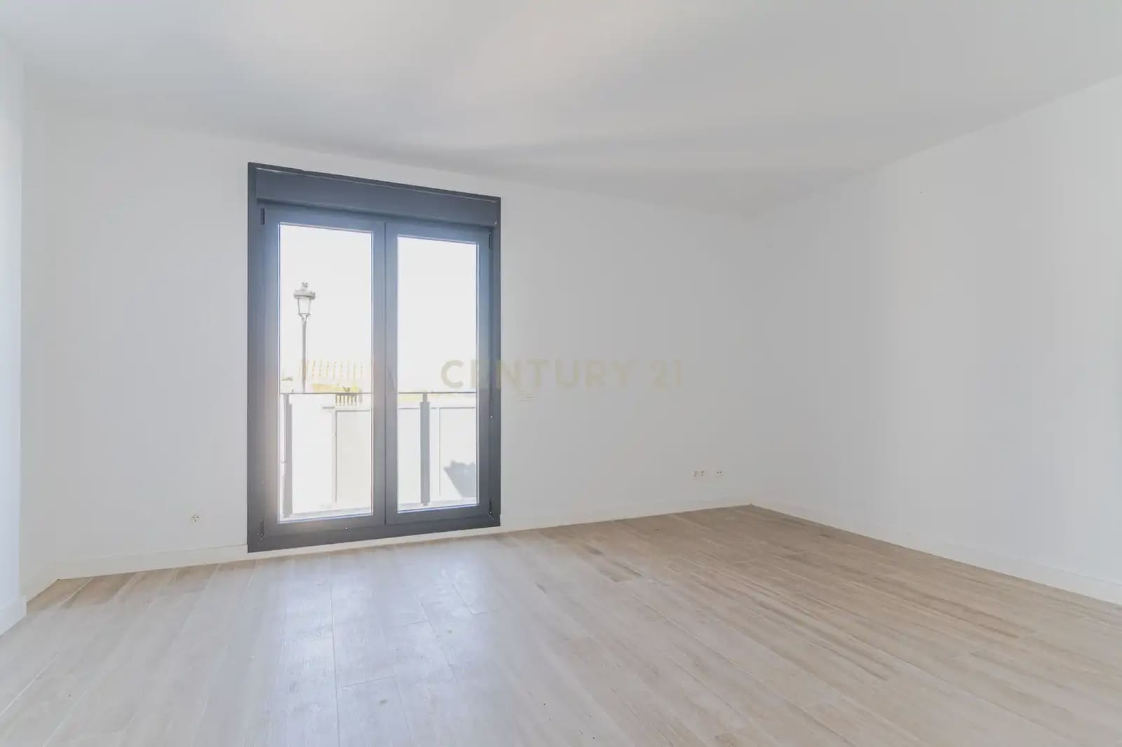 3 soveværelse Semi-Rækkehus til salg i Manilva - € 339.000 (Ref: 9707963)