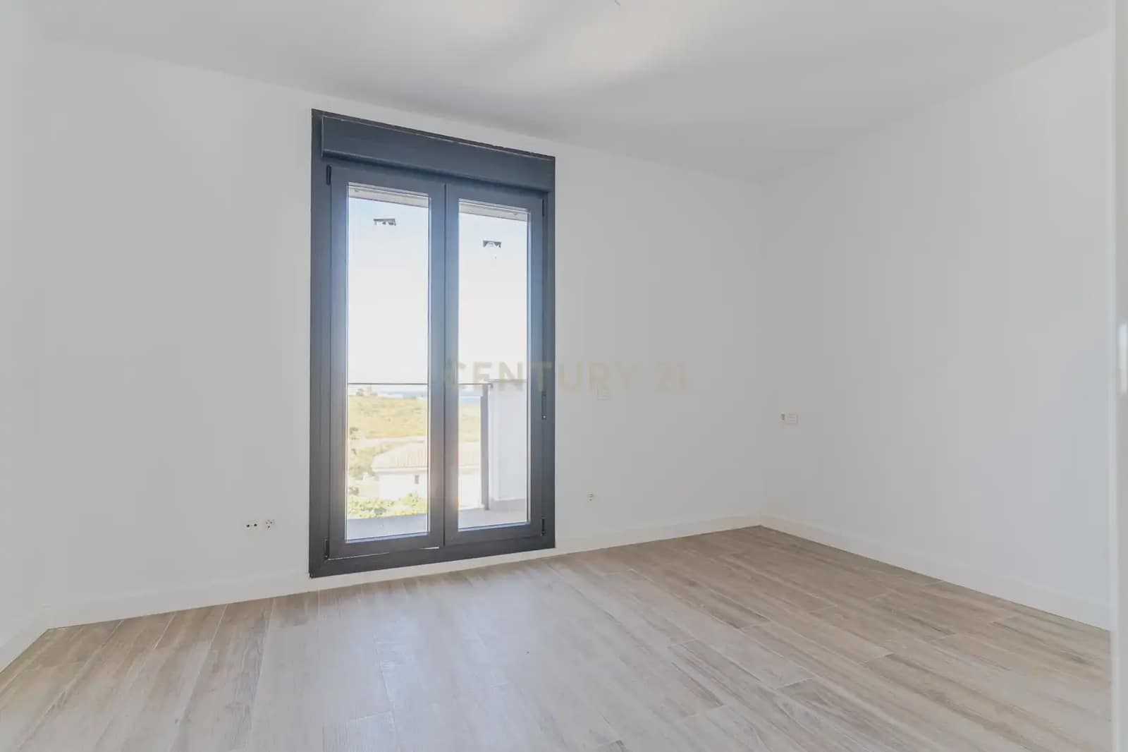3 soveværelse Semi-Rækkehus til salg i Manilva - € 339.000 (Ref: 9707963)