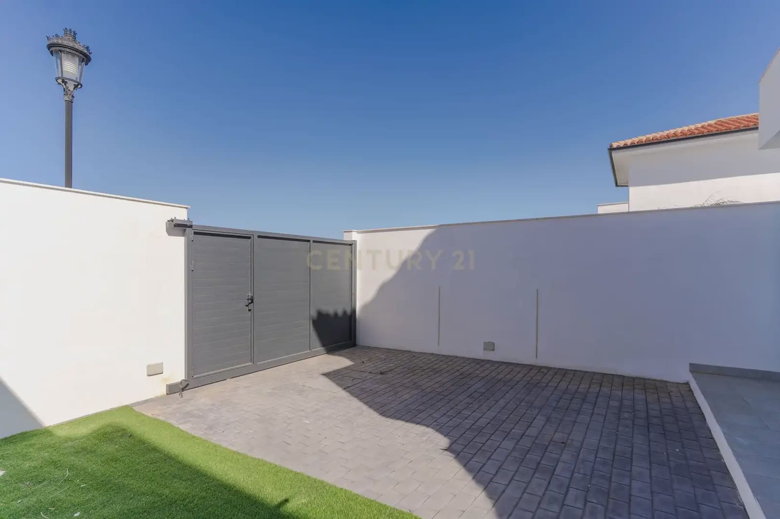 3 soveværelse Semi-Rækkehus til salg i Manilva - € 339.000 (Ref: 9707963)