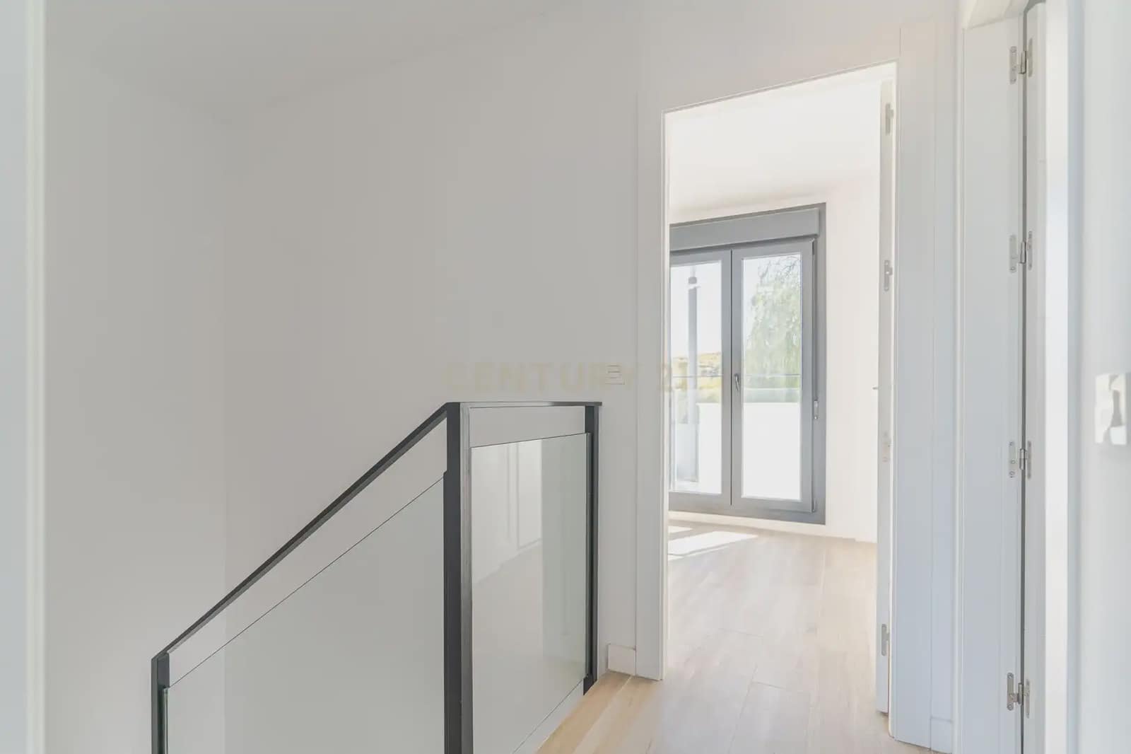 3 soveværelse Semi-Rækkehus til salg i Manilva - € 339.000 (Ref: 9707963)