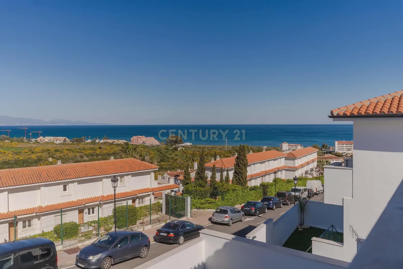 3 soveværelse Semi-Rækkehus til salg i Manilva - € 339.000 (Ref: 9707963)