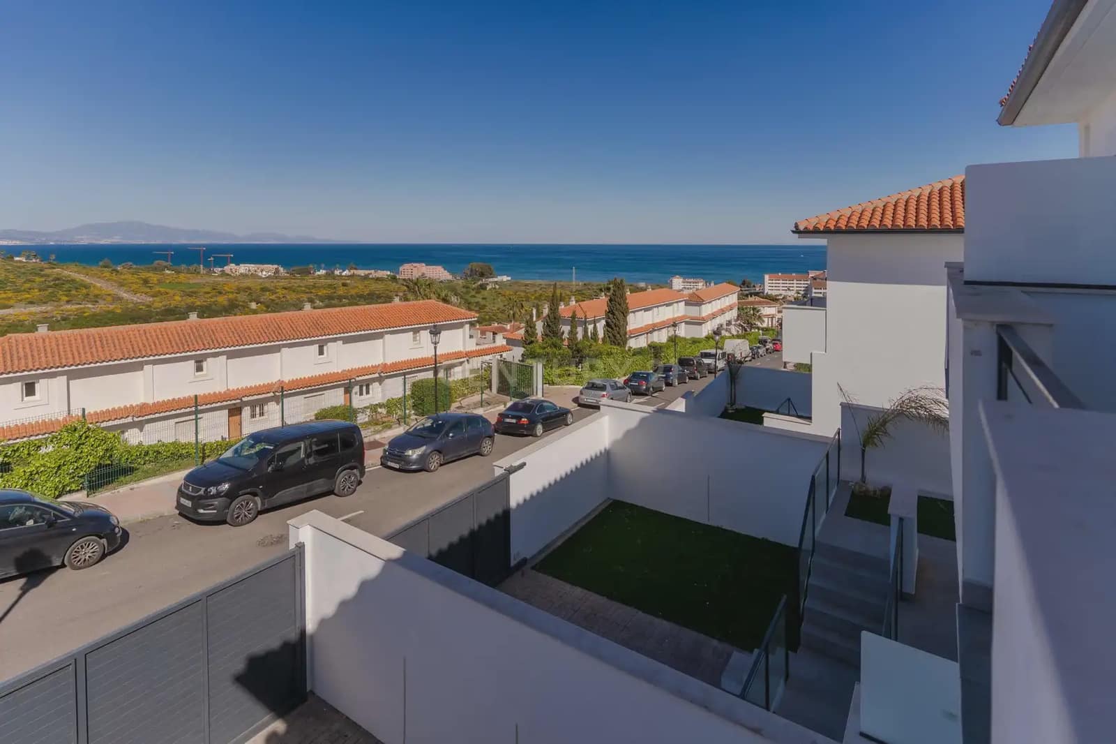 3 soveværelse Semi-Rækkehus til salg i Manilva - € 339.000 (Ref: 9707963)