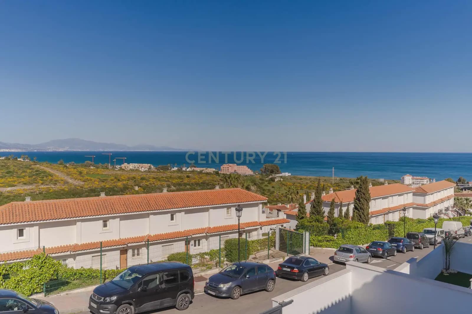 3 soveværelse Semi-Rækkehus til salg i Manilva - € 339.000 (Ref: 9707963)
