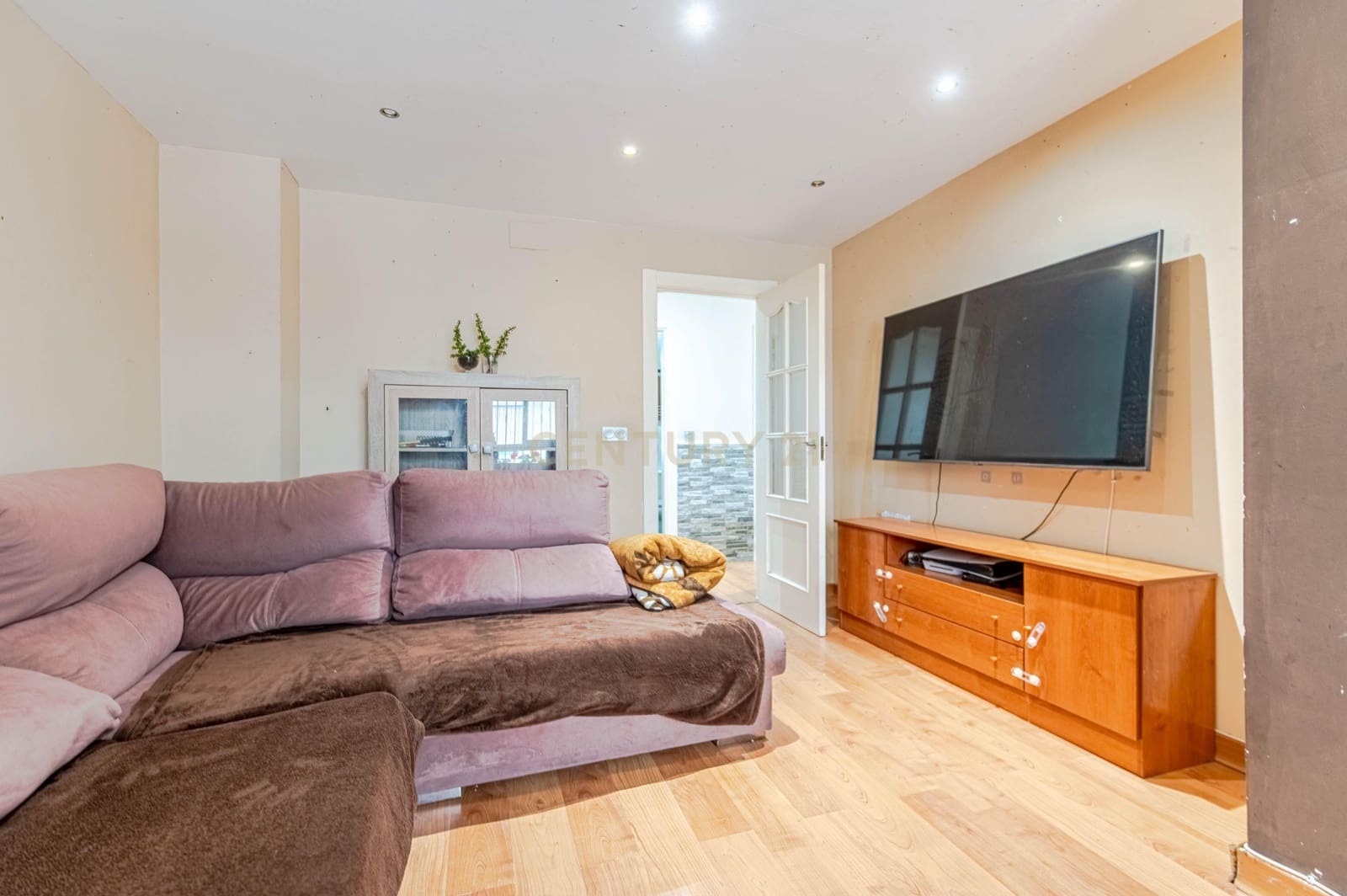 Apartamento de 3 habitaciones en Motril en venta con garaje - 109.900 € (Ref: 9707964)