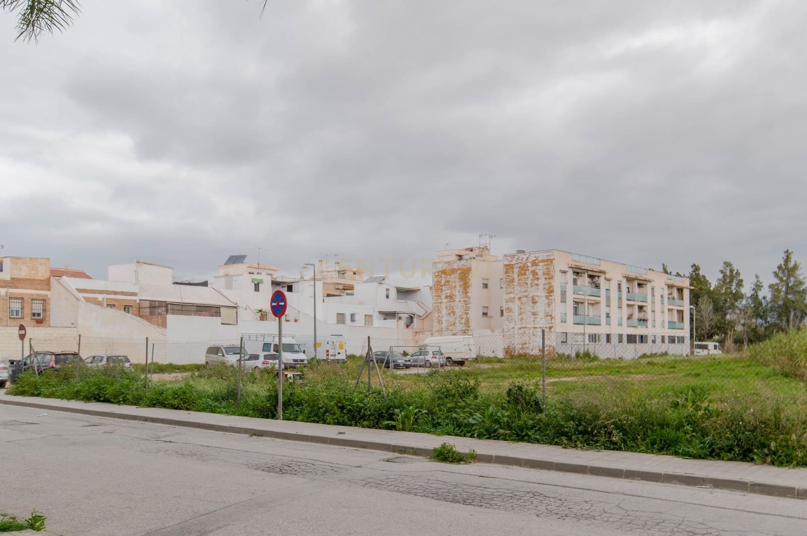 Apartamento de 3 habitaciones en Motril en venta con garaje - 109.900 € (Ref: 9707964)