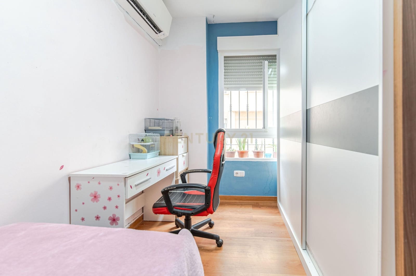 Apartamento de 3 habitaciones en Motril en venta con garaje - 109.900 € (Ref: 9707964)